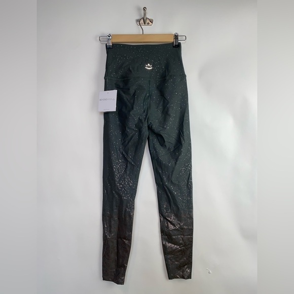 Beyond Yoga Alloy Ombre high rise Metallic Leggings Size Small sf3243 - Picture 6 of 14